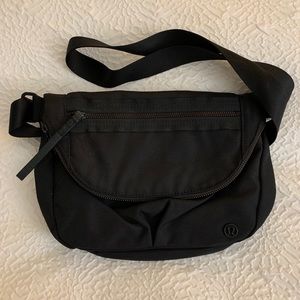 Lululemon All Night Festival Bag